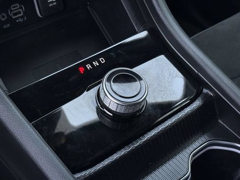 Used 2025 Jeep Grand Cherokee L Altitude AWD/4WD image 18