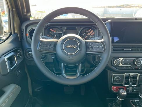 New 2026 Jeep Gladiator Mojave image 12