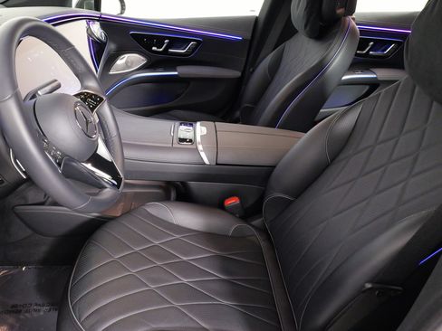 Used 2025 Mercedes-Benz EQS 580 EQS 580 4MATIC image 32