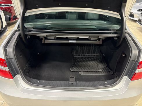 Used 2013 Mercedes-Benz E 350 4MATIC Sedan image 38