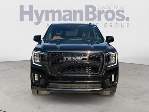 Used 2023 GMC Yukon XL Denali Ultimate AWD/4WD image 8