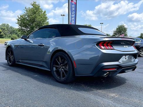 Used 2024 Ford Mustang GT Premium RWD image 3