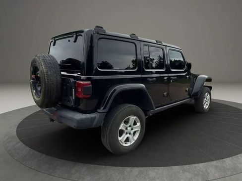 Used 2021 Jeep Wrangler Unlimited Rubicon AWD/4WD image 6