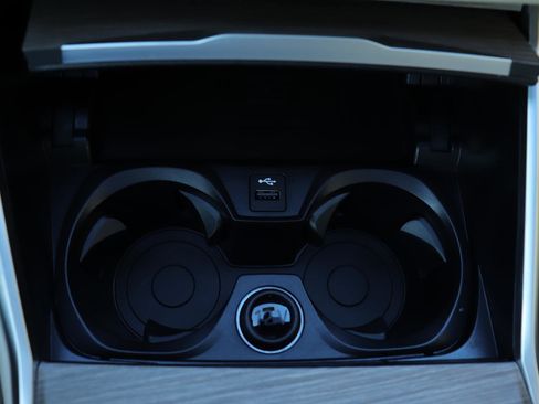 Used 2025 BMW 430i Coupe w/ Convenience Package image 37