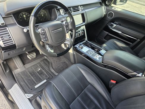 Used 2017 Land Rover Range Rover Supercharged AWD/4WD image 11