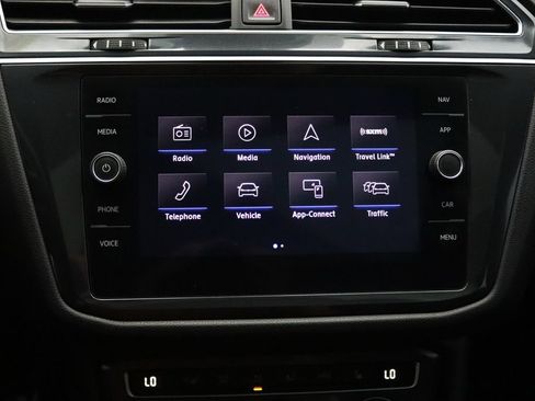 Used 2020 Volkswagen Tiguan SEL Premium R-Line w/ 3rd Row Seat Package AWD/4WD image 20
