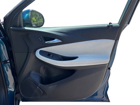 Used 2021 Buick Encore GX Select image 37