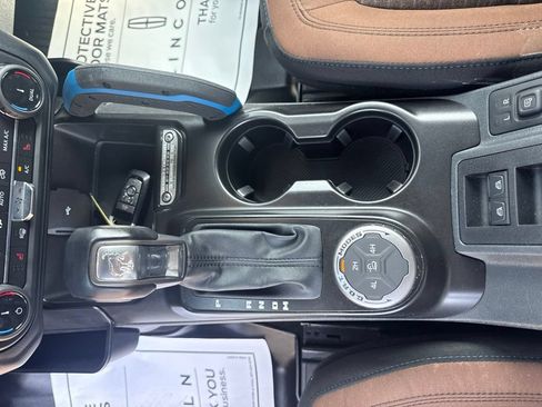 Used 2022 Ford Bronco Outer Banks AWD/4WD image 25