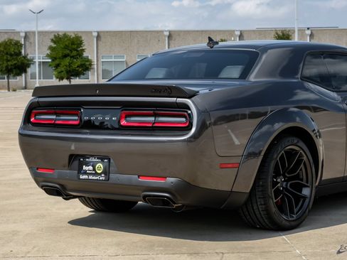 Used 2023 Dodge Challenger SRT Hellcat RWD image 17