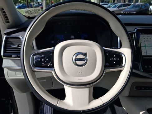 Used 2025 Volvo XC90 B6 Plus w/ Protection Package Premier AWD/4WD image 17