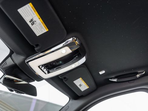 Used 2023 Rolls-Royce Cullinan Black Badge w/ Dark Exterior Package image 25