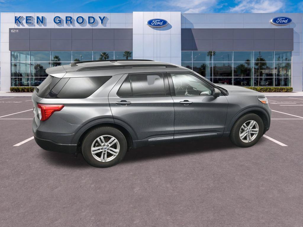 Used 2023 Ford Explorer XLT w/ Equipment Group 202A RWD image 13