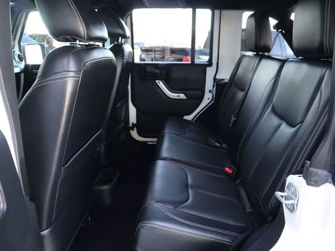 Used 2017 Jeep Wrangler Unlimited Sahara w/ Dual Top Group image 19