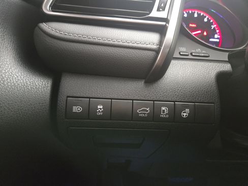 Used 2021 Toyota Camry XSE image 30