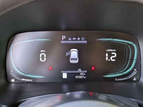 Used 2023 Kia Soul LX w/ Option Group 015 FWD image 18