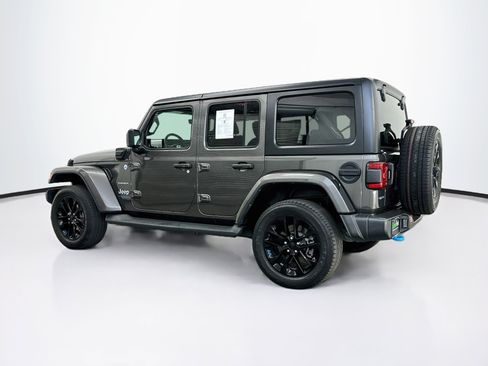 Used 2023 Jeep Wrangler Unlimited Sahara w/ Cold Weather Group AWD/4WD image 5