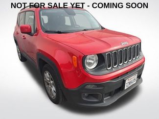 Used 2017 Jeep Renegade Latitude w/ Popular Equipment Group video 1