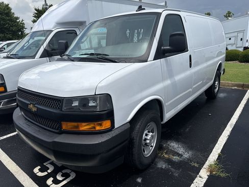 New 2025 Chevrolet Express 2500 w/ Driver Convenience Package RWD image 3
