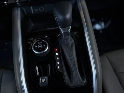 Used 2025 Chevrolet Colorado ZR2 w/ Technology Package image 37