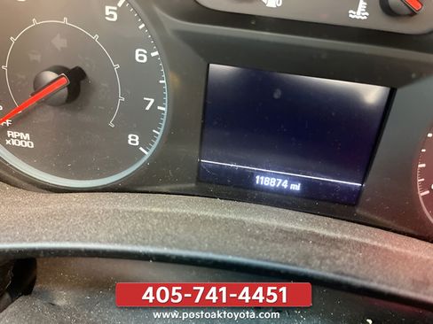 Used 2019 Chevrolet Equinox LS FWD image 7