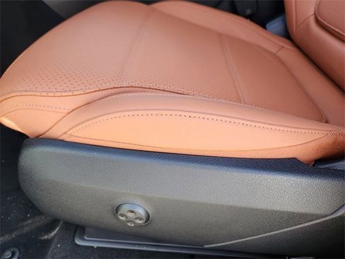 New 2026 Mercedes-Benz GLC 300 4MATIC image 9