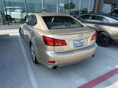 Used 2006 Lexus IS 250 RWD image 9