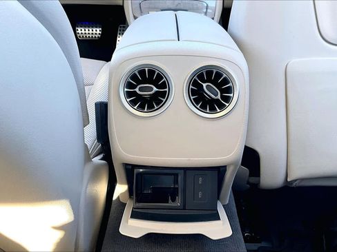 Used 2023 Mercedes-Benz E 450 Coupe image 34