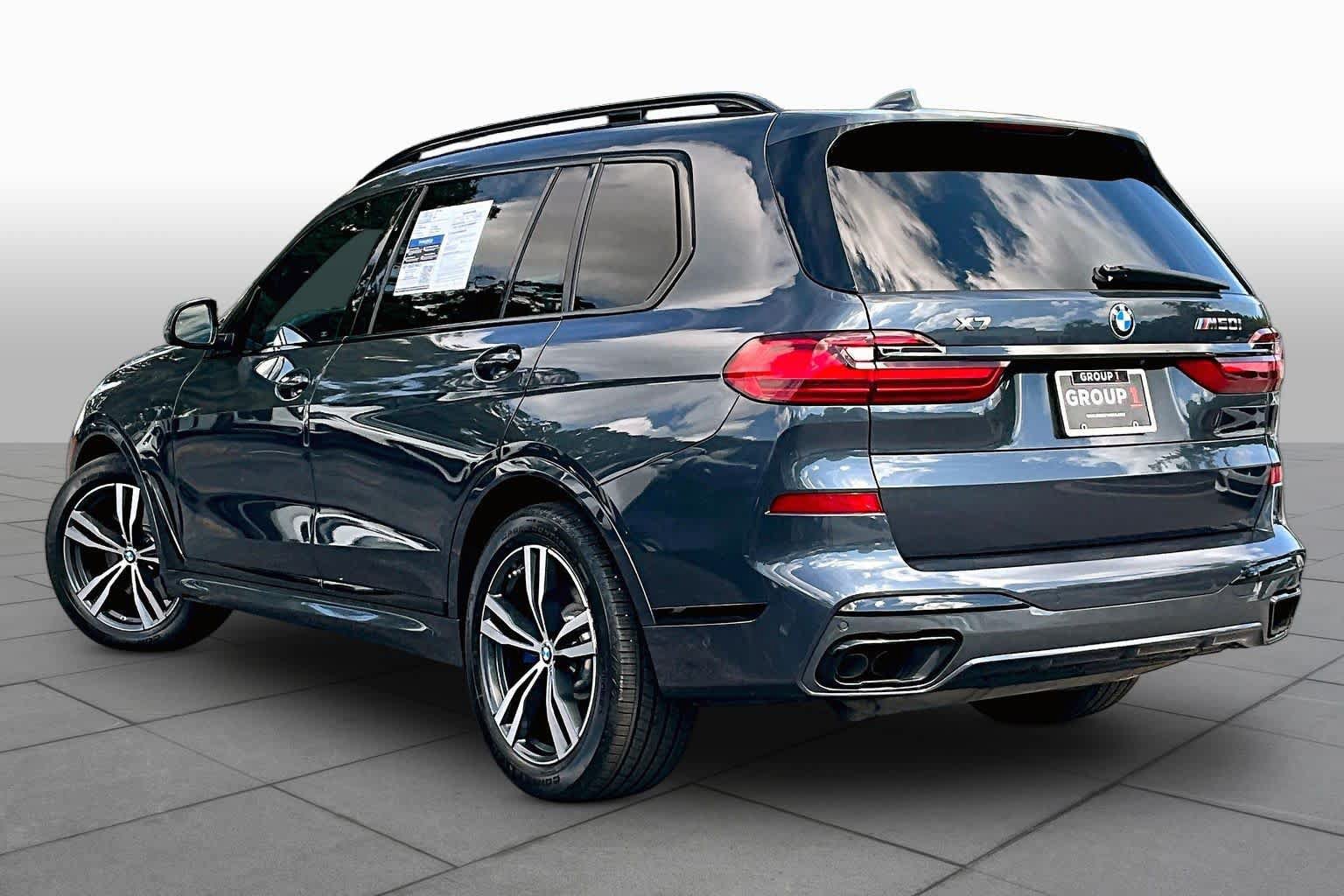 Used 2022 BMW X7 M50i w/ Dynamic Handling Package AWD/4WD image 12