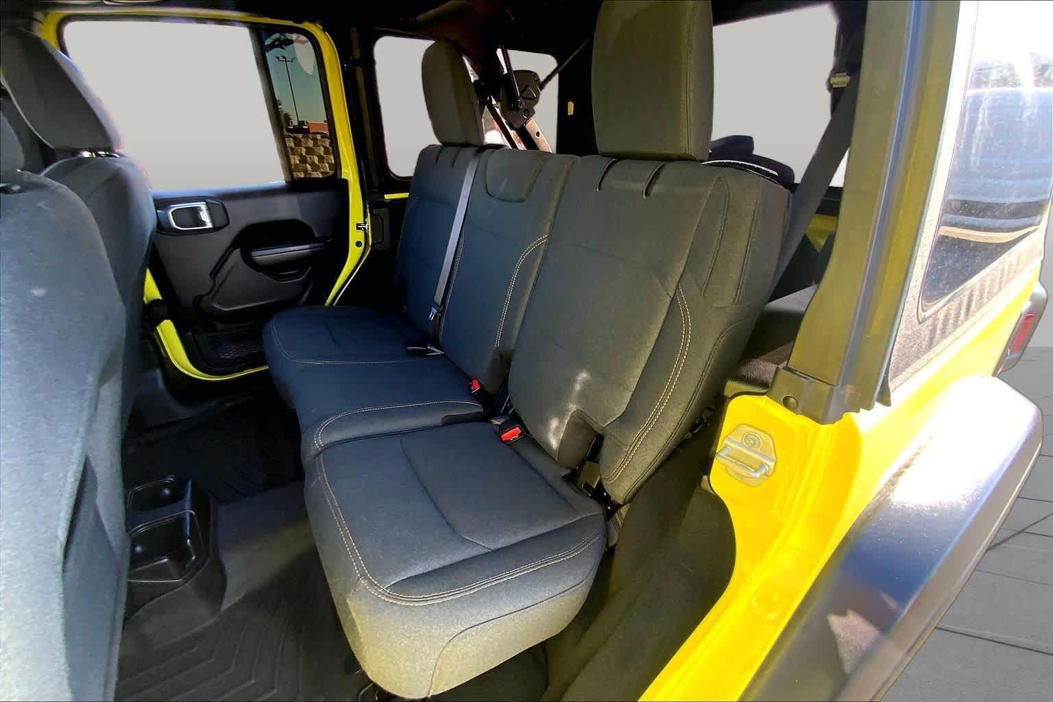 Used 2024 Jeep Wrangler Unlimited Sport AWD/4WD image 19