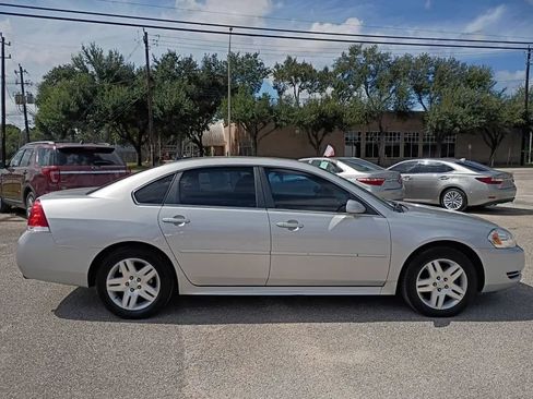 Used 2016 Chevrolet Impala LT FWD image 6