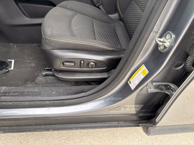 Used 2019 GMC Terrain SLE w/ Driver Convenience Package AWD/4WD image 20