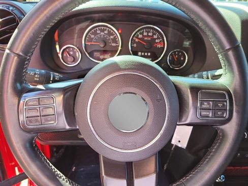 Certified 2017 Jeep Wrangler Unlimited Rubicon image 28