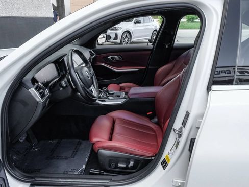 Used 2022 BMW 330i xDrive Sedan w/ Driving Assistance Package AWD/4WD image 3