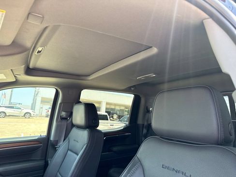 Used 2024 GMC Sierra 1500 Denali w/ Denali Reserve Package AWD/4WD image 18