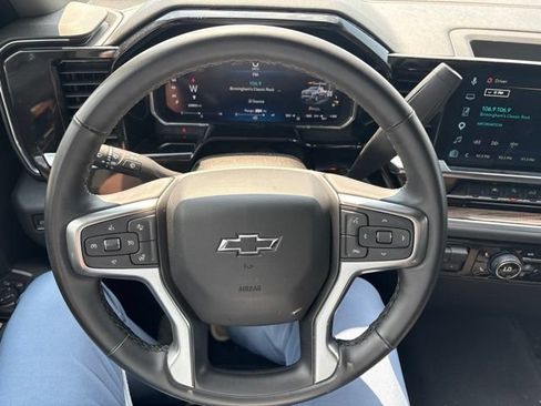Used 2026 Chevrolet Silverado 1500 RST AWD/4WD image 9