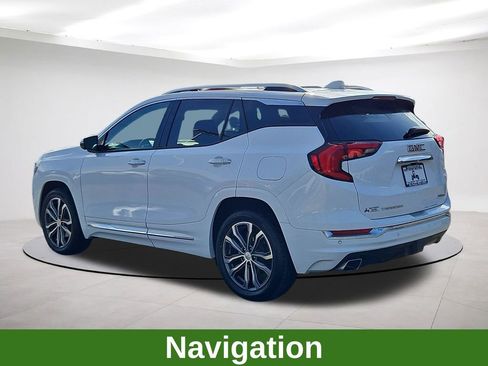 Used 2020 GMC Terrain Denali w/ Denali Premium Package AWD/4WD image 5