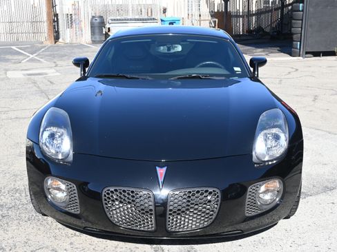Used 2009 Pontiac Solstice GXP w/ Premium Package RWD image 3