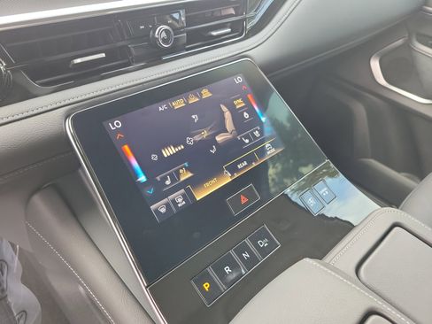 New 2026 INFINITI QX80 Luxe w/ Cargo Package image 22