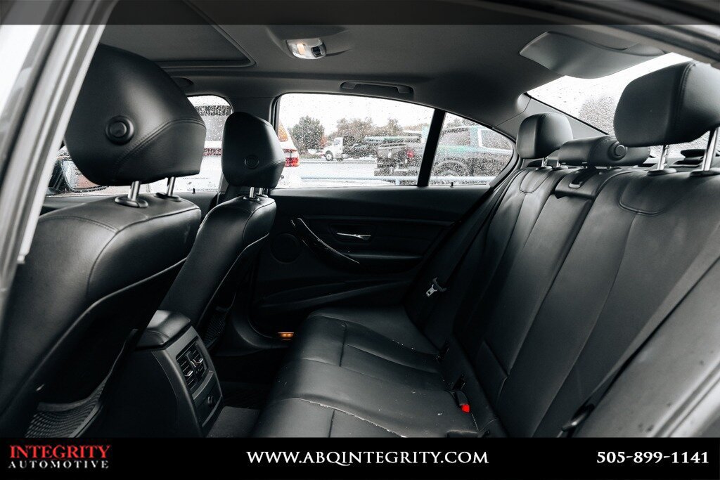Used 2013 BMW 328i xDrive Sedan AWD/4WD image 40