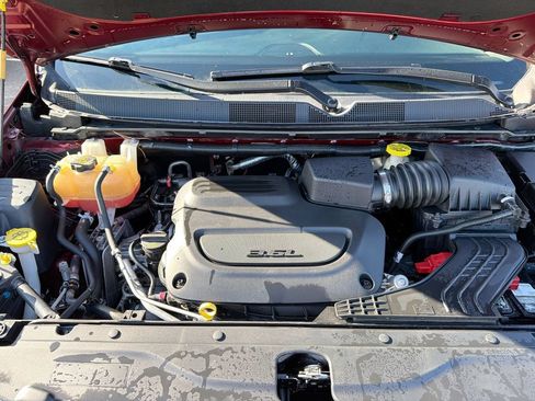 Used 2020 Chrysler Pacifica Limited FWD image 35
