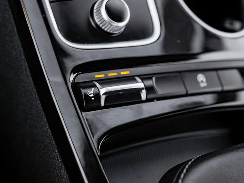 Used 2021 Kia Stinger GT-Line image 19