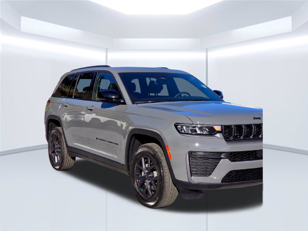 New 2027 Jeep Grand Cherokee Altitude RWD image 39