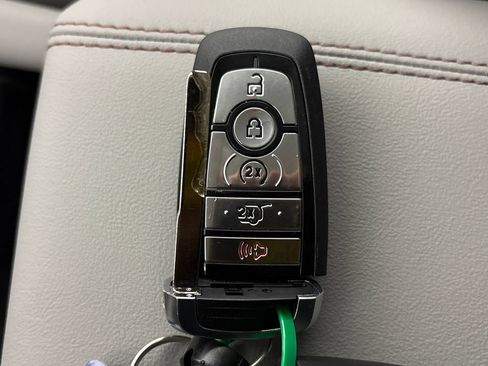 New 2026 Ford Explorer Active w/ Active Comfort Package RWD image 33