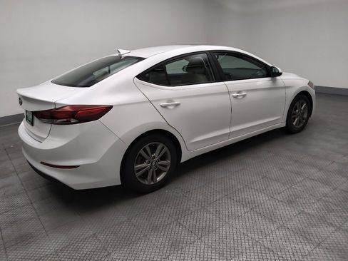 Used 2018 Hyundai Elantra Value Edition FWD image 10