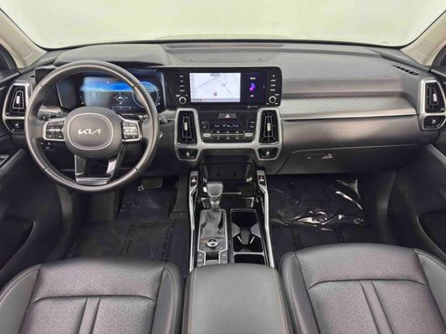 Used 2023 Kia Sorento SX image 12
