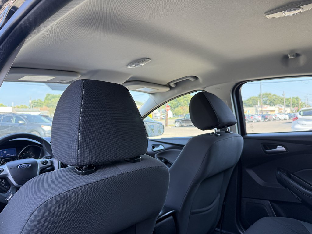 Used 2014 Ford Focus SE FWD image 31
