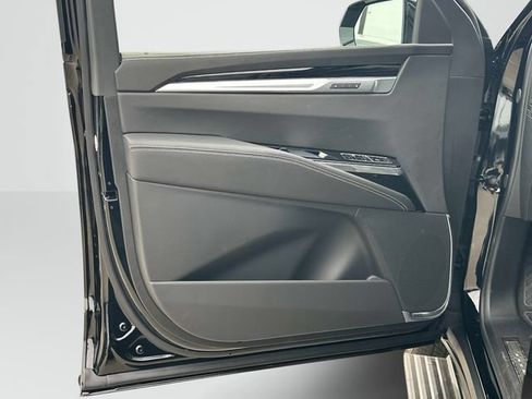 New 2026 Cadillac Escalade ESV Sport w/ Touring Package AWD/4WD image 8