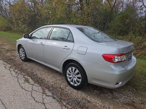 Used 2012 Toyota Corolla LE image 4