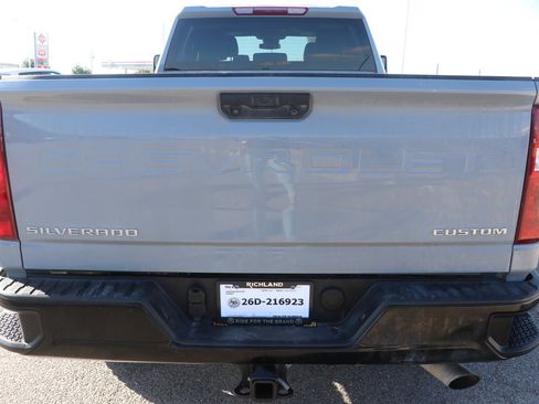 Used 2024 Chevrolet Silverado 2500 Custom w/ Custom Convenience Package AWD/4WD image 6