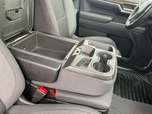 Used 2023 Chevrolet Silverado 1500 LT image 18